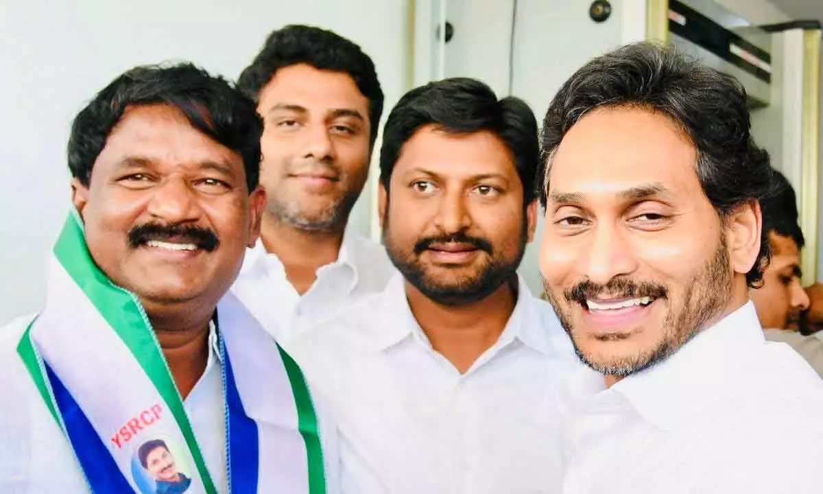 Navasamaj party president joins in YSRCP