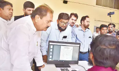 Shabbir Ali inspects Haj House