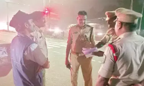 Visakhapatnam: Police conduct ‘Nakabandi’