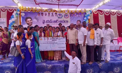 Hindupur YSRCP MLA candidate Deepika participates in YSR Asara celebrations