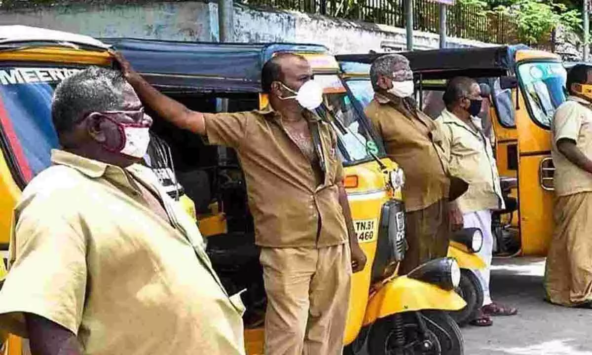 BRS leaders stage protest in support of auto drivers