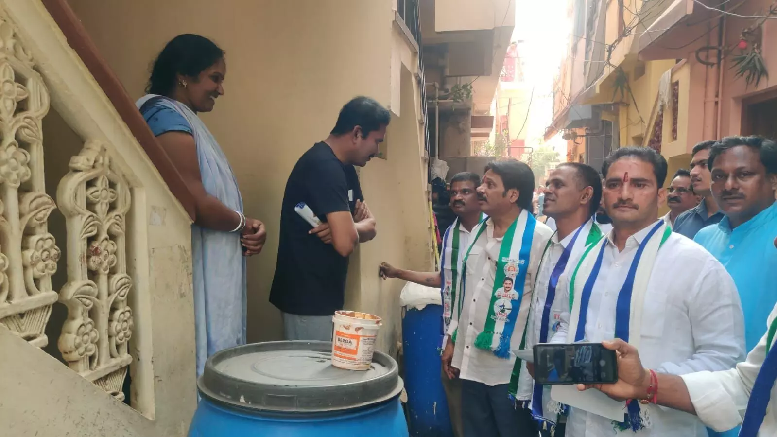 MVV Satyanarayana conducts Gadapa Gadapaku Mana Prabhutvam in Maddilapalem