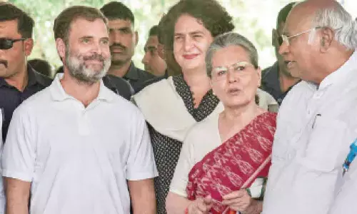 BJP Puts Congress In Dock