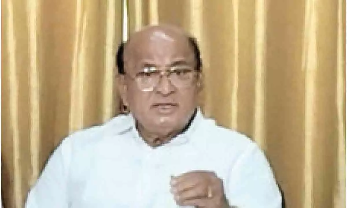 Rajamahendravaram: Gorantla Butchaiah Chowdary demands white paper on State debts