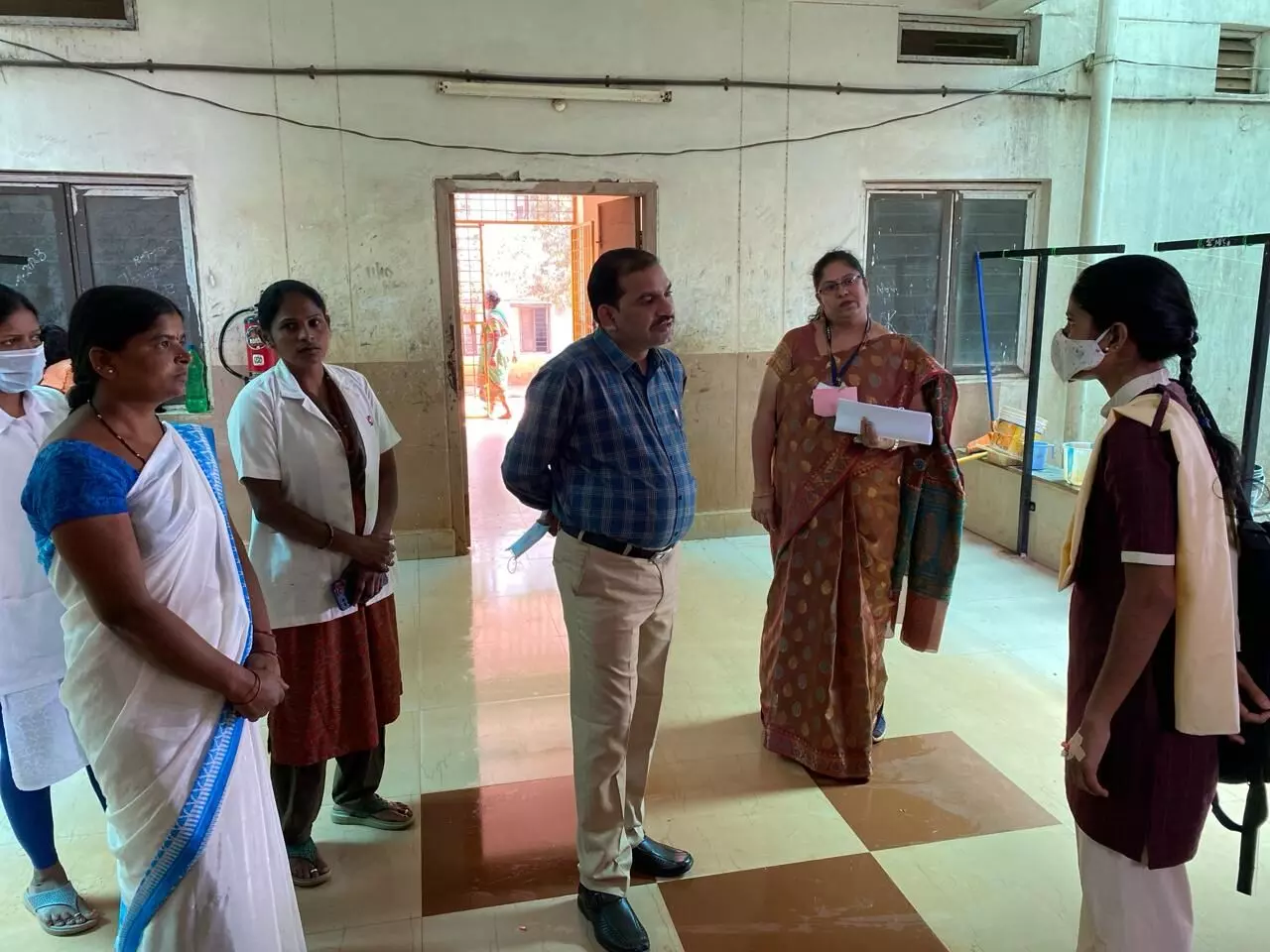 Additional District collector Lingayya visits Avidudi Gurukula School