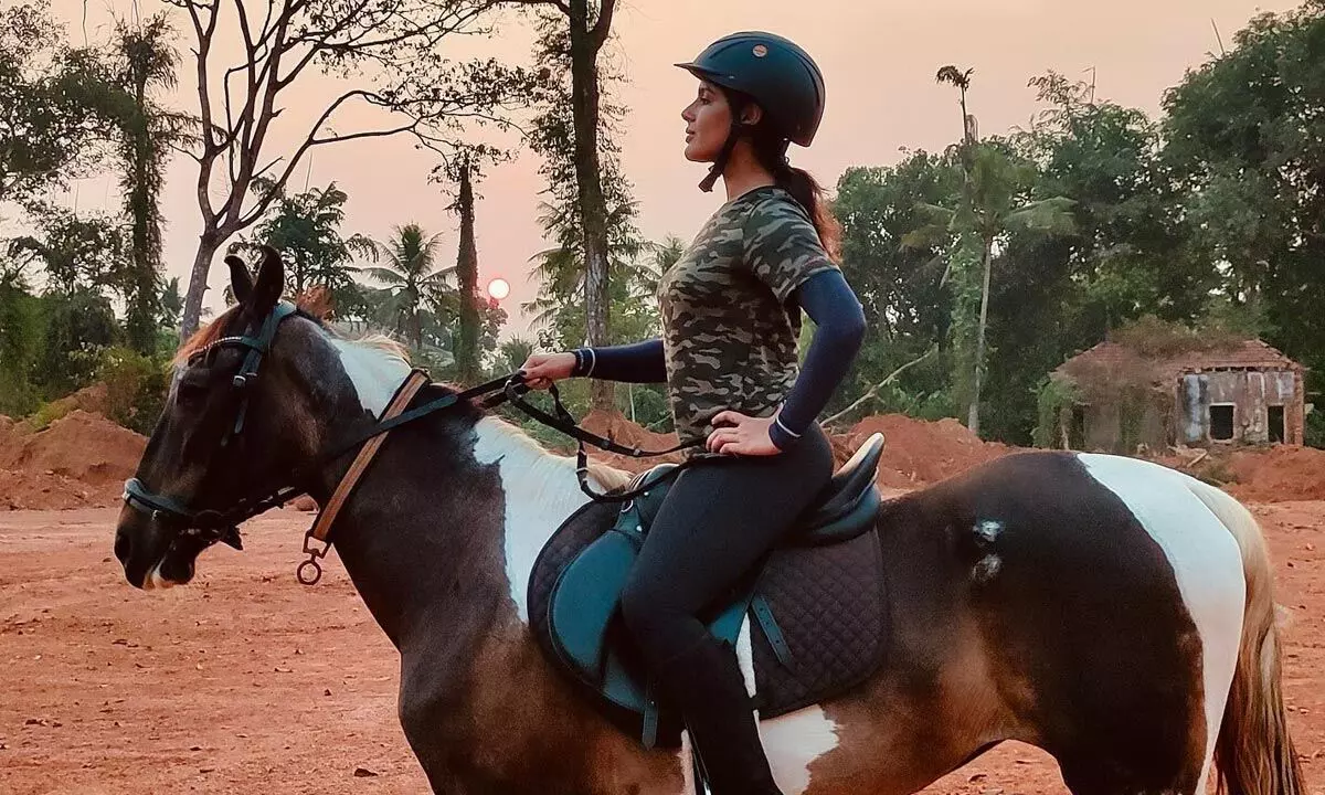 Samyuktha showcases her commitment for films; undergoes rigorous horse-riding training