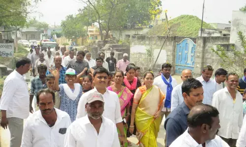 YSRCP leaders thanks Mekathoti Sucharita for developing Pamulapadu village
