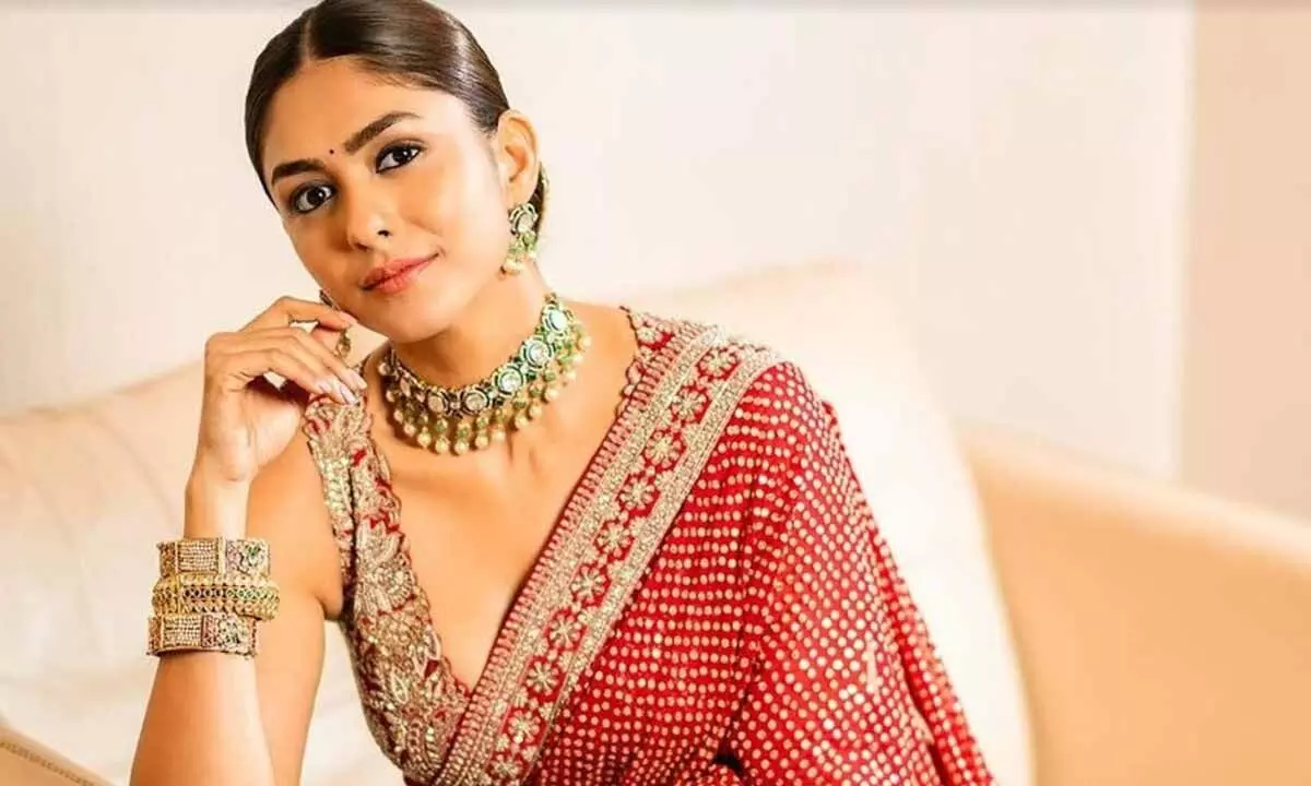 Mrunal Thakur set to captivate Tamil audiences with two big films!