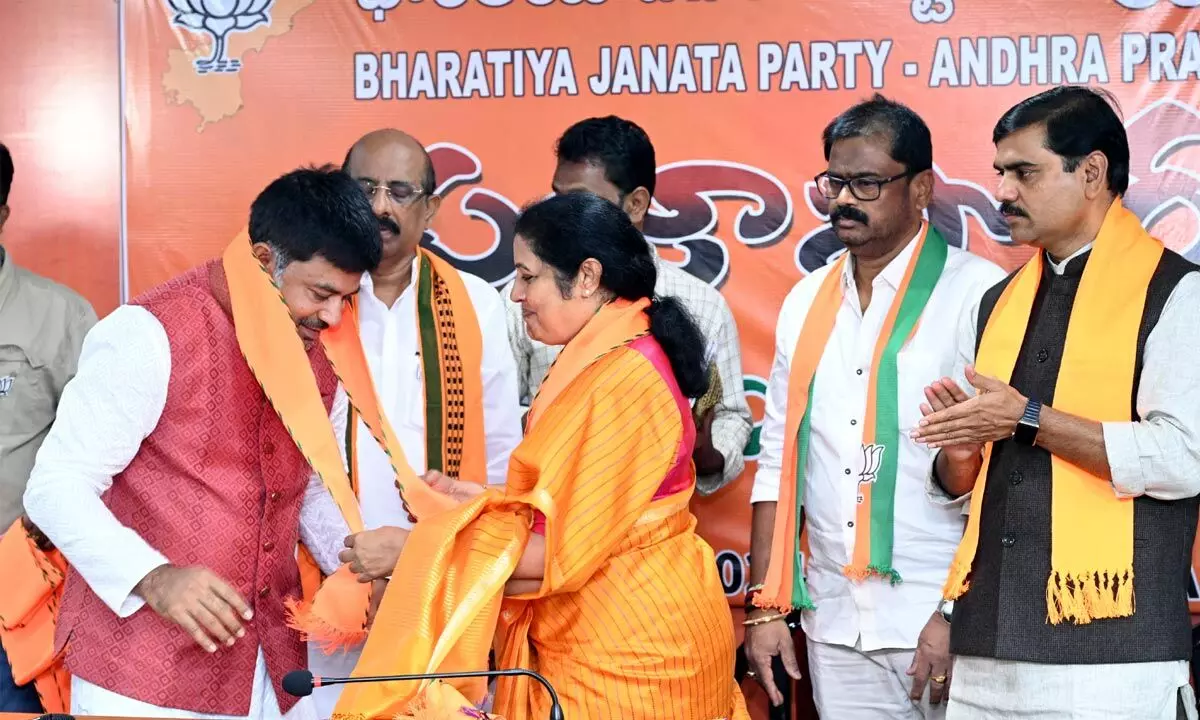 Several BJP leaders join in BJP in Prakasam