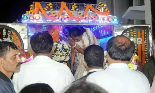 CM Naveen Patnaik pays tribute to Sugnana