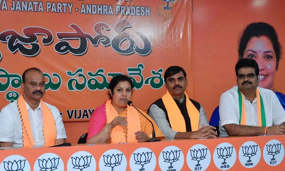 BJP state president D Purandeswari along with party leaders addressing  a press conference at the party state office in Vijayawada on Monday Photo: Ch Venkata Mastan