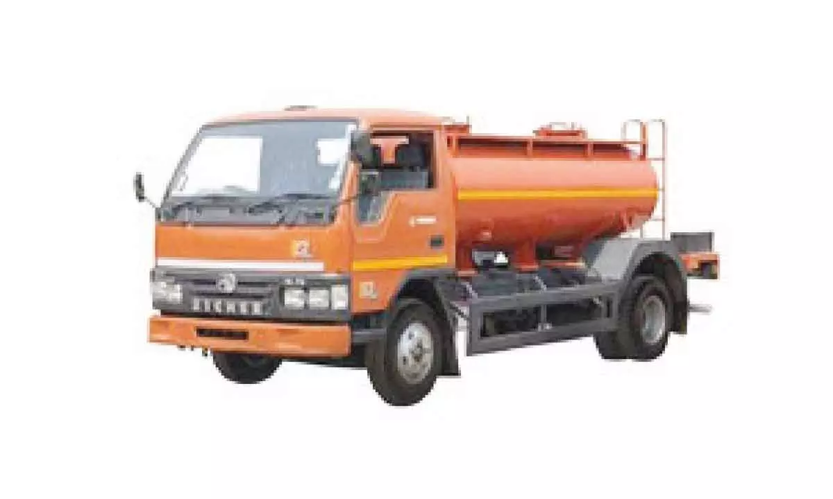 Pvt tanker owners make quick bucks as parts of city reel under water shortage