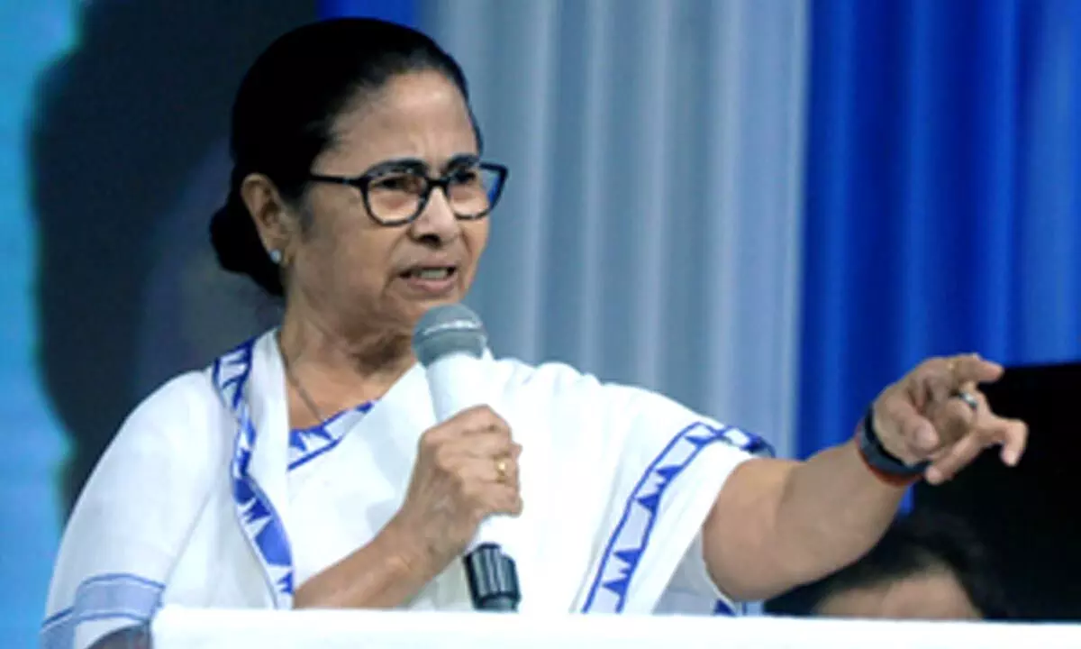 Mamata slams Centre over police action on protesting farmers