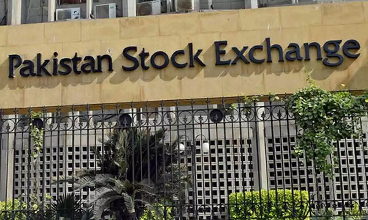 Pak stock market slumps for third straight session as investors seek political clarity