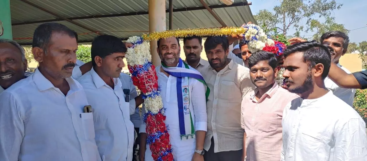 BS Maqbool receives a warm welcome at TN Palli Panchayat