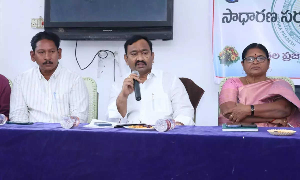 Namburu Shankararao emphasises on resolving problems under Krossur Mandal