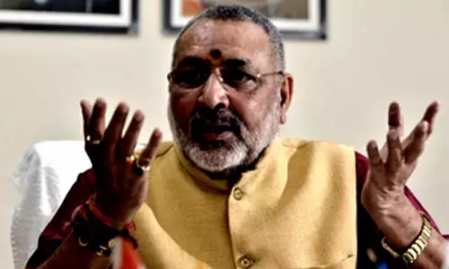 Giriraj Singh slams Lalu-Tejashwi, says people are with PM Modi