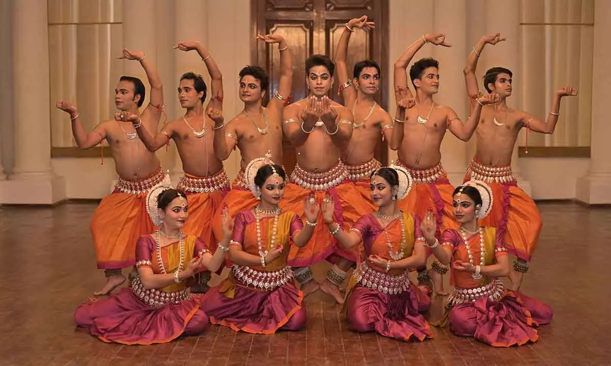 Odissi and Kuchipudi fusion leaves audience spell-bound