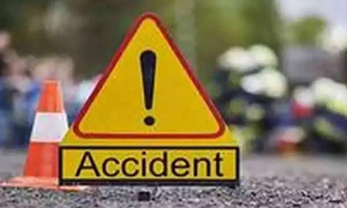 Five killed as SUV rams into stationary dumper in Ahmedabad