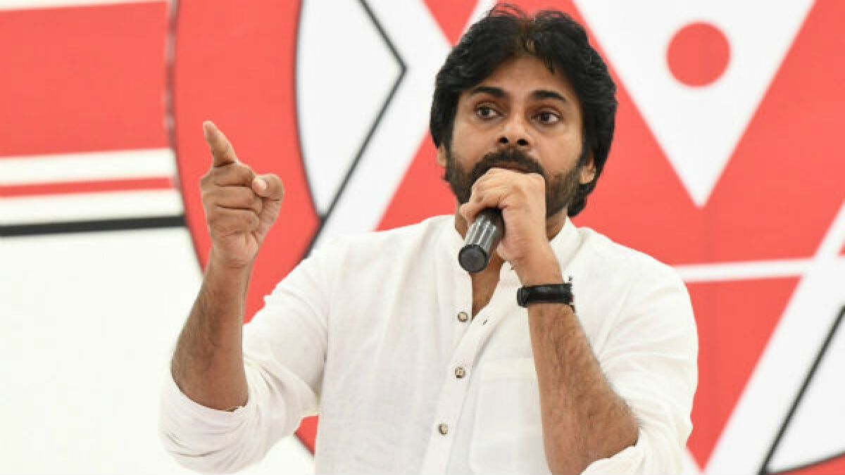 Jana Sena Chief Pawan Kalyan Hold Meetings With Two Godavari District