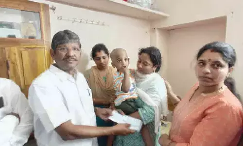 APRSA leaders console kin of slain tahsildar Ramanaiah