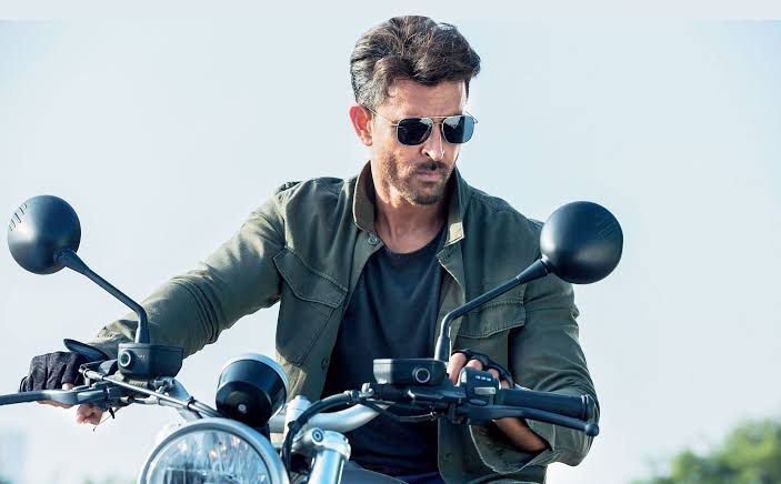 Hrithik Roshan set to kick off ‘War 2’ with intense action sequences