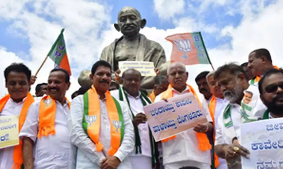 K’taka: BJP, JD-S stage walk out after Siddaramaiah targets Centre