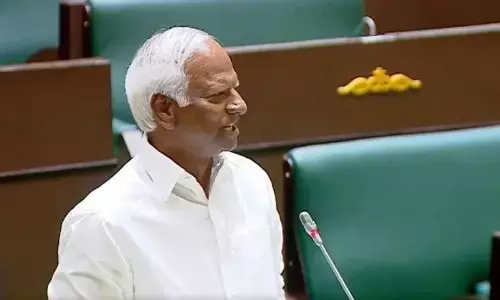 Kadiyam Srihari, Venkat Reddy trade barbs