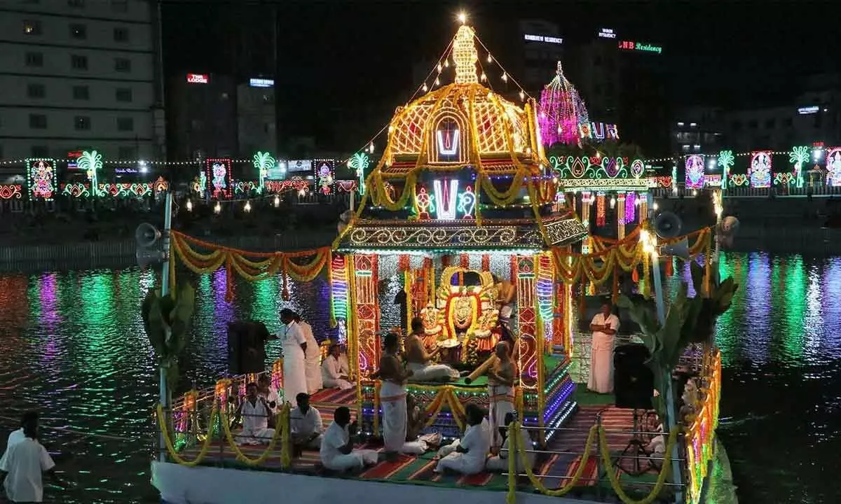 Sri Parthasarathy Swamy ride on teppotsavam