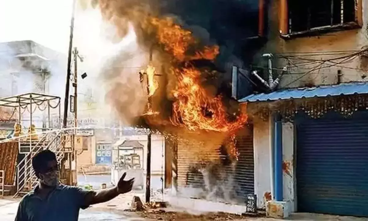 Fire Breaks Out in Hyderabads Shakepet, Engulfs Shops on Footpath