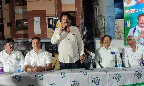 MVV Satyanarayana pays tribute to BR Ambedkar at GVMC ward 22, interacts with people