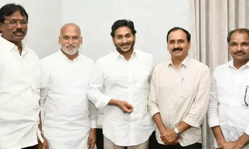 MLA Alla Rama Krishna Reddy joined YSRCP
