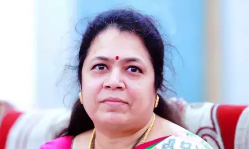 Warangal Mayor caught in no man’s land