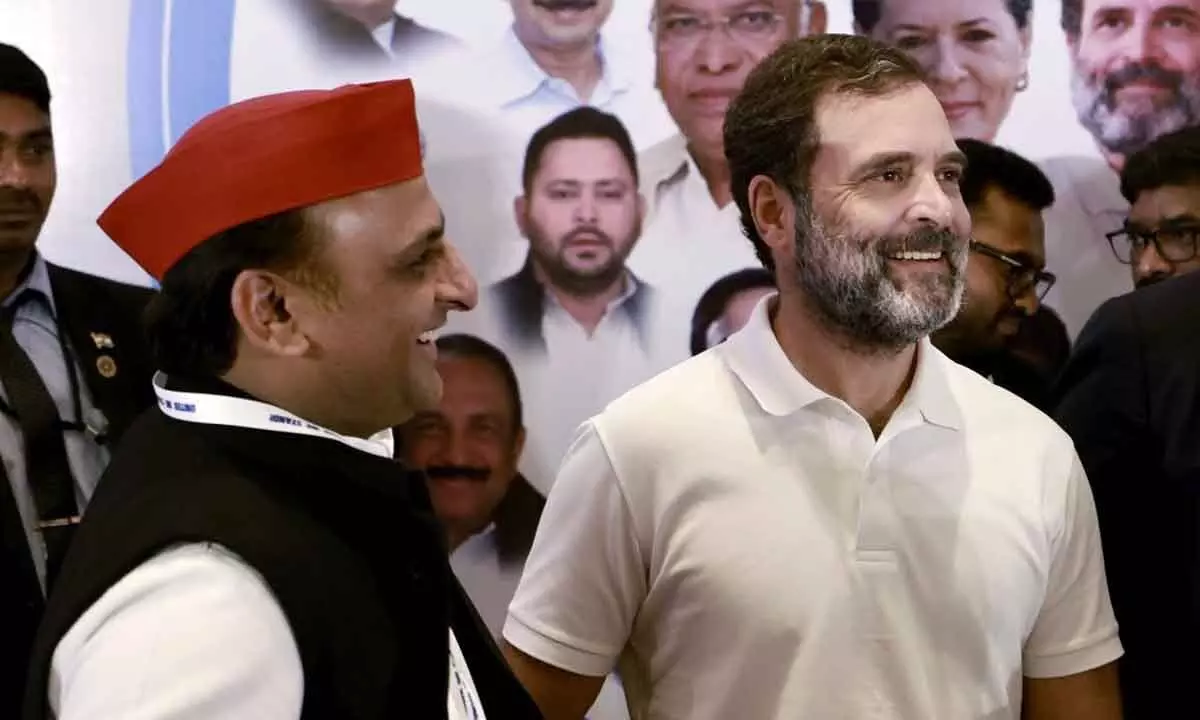 SP, Congress clinch UP seat sharing deal
