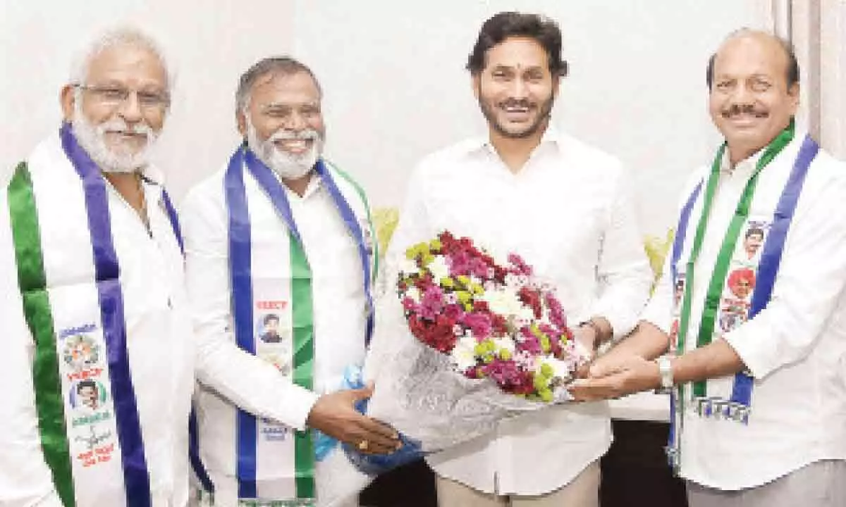 Vijayawada: 3 YSRCP RS candidates thank CM YS Jagan Mohan Reddy