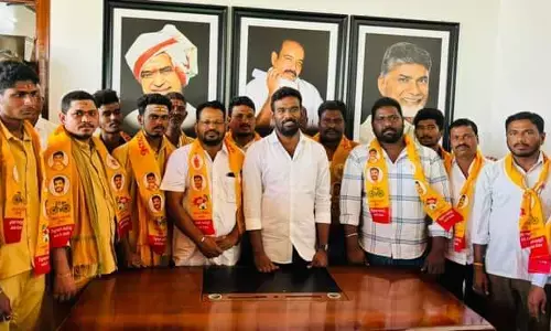 Several YSRCP leaders join TDP in Dharmavaram