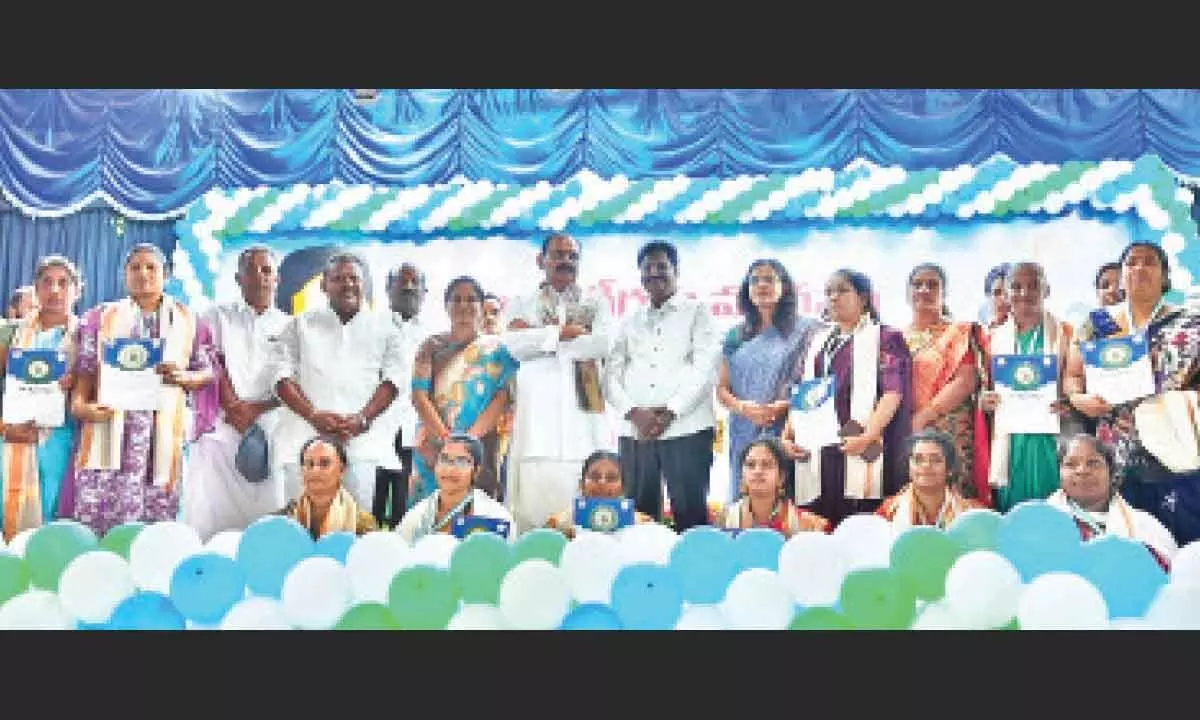 Bhumana credits volunteers for success of govt schemes