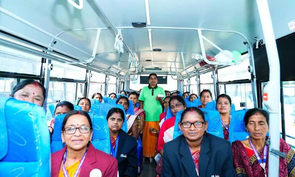 LAccMI bus service covers all 30 dists