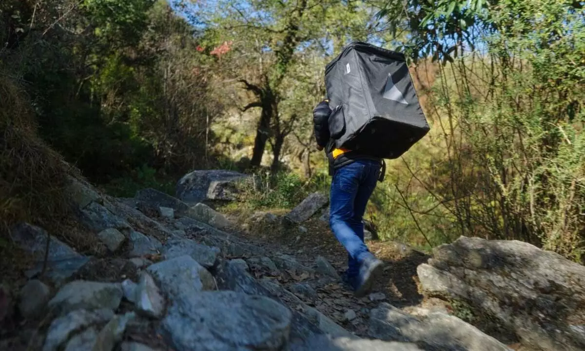 See How Amazon Delivers Customer Orders at 4,500 feet above sea level in Indian Himalayas