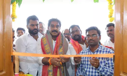 Village Secretariat and Village clinic inaugurated in Macherla