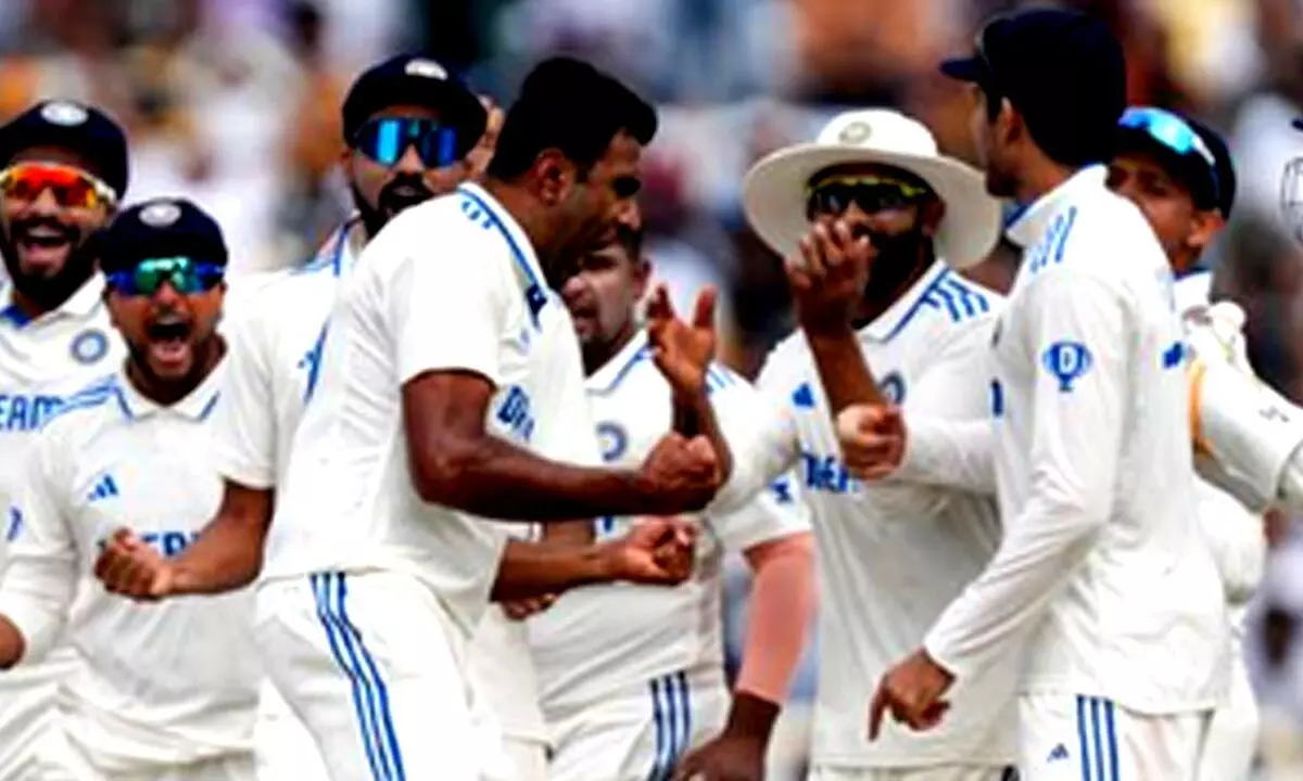 4th Test: Ashwin, Kuldeep push England on backfoot as Eng reach 120/5 at tea