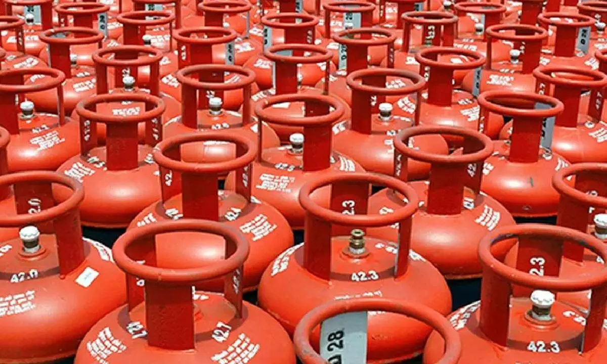 Rs 500 gas cylinders in State from tomorrow, details inside