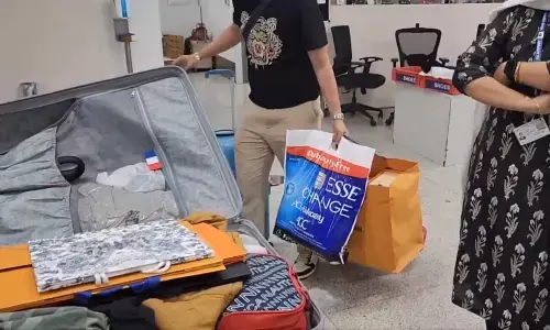 Kashmiri activist Yana Mir accuses Delhi Customs of harassment at IGI Airport