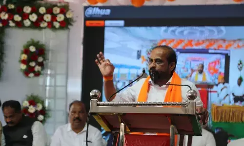 BJP national secretary Y Satya Kumar addressing a meeting at Guntur railway station on Monday