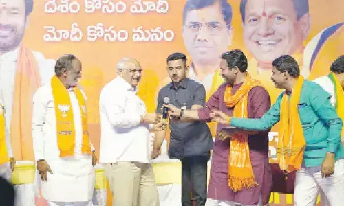 Shun ‘corrupt’ Cong, BRS; back Modi: Kishan, Laxman to voters