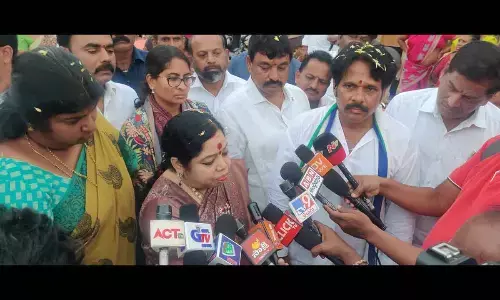 Botsa Jansi attends MVV Satyanarayanas Padayatra in Visakhapatnam