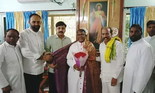 Eluru: Youth advised to serve poor