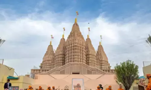 Thousands of devotees take part in Palkhi Yatra at BAPS UAE temple