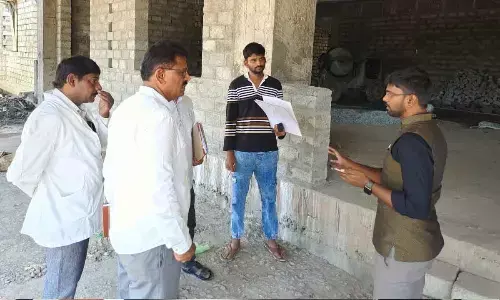 Kadapa Municipal Commissioner emphasises on cleanliness in Nagarajupeta