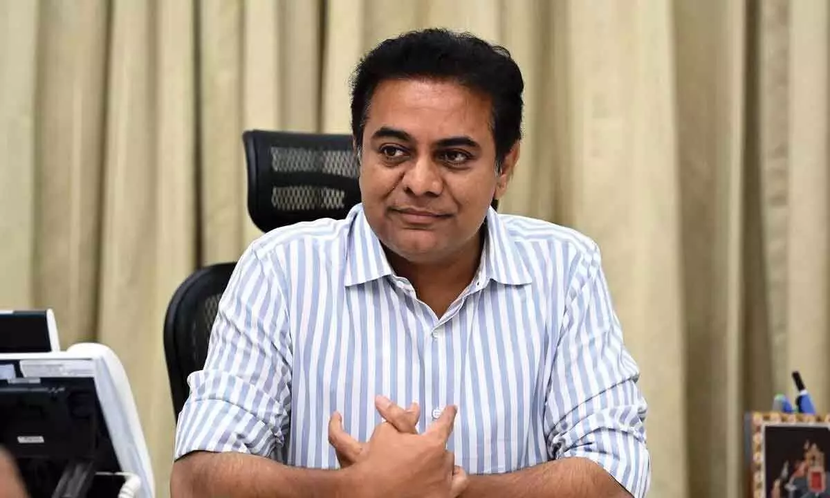 KTR sends legal notices to Telangana minister, MLA over phone tapping allegations